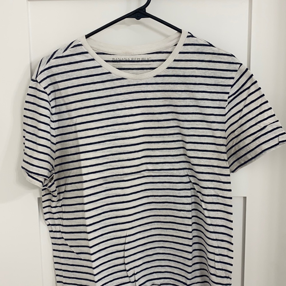 Blue and white striped men’s t shirt